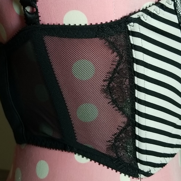 Very Sexy Longline Push-Up Balconnet - Picture 5 of 13